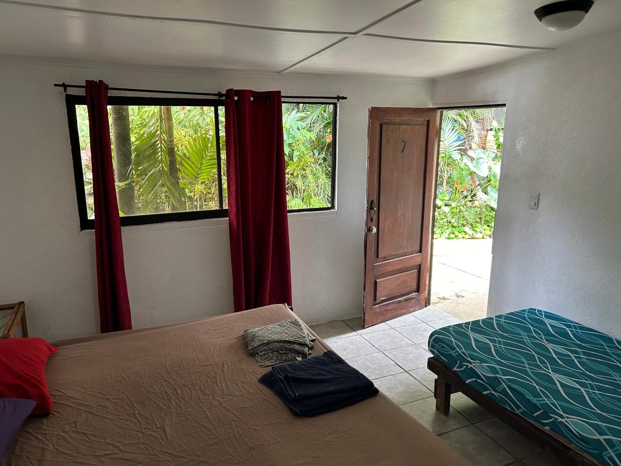 טמארינדו Pura Vida Hostel מראה חיצוני תמונה