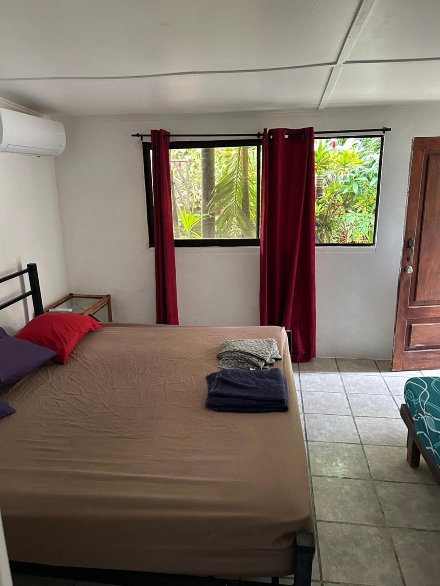 טמארינדו Pura Vida Hostel מראה חיצוני תמונה